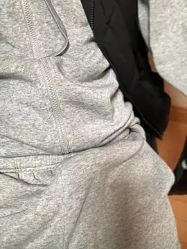 114514hlove online show from February 2, 2025, 1:23 am