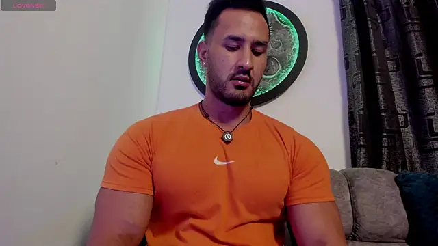 curt xxx online show from May 26, 2026, 2:09 am