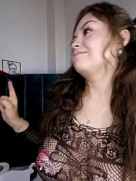 Snapshot of ale_blossom chatting on January 30, 2025, 12:50 am ale blossom online show from January 30, 2025, 12:50 am