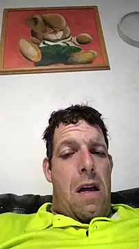 Knuffelstaaf123 online show from October 20, 2025, 1:33 pm