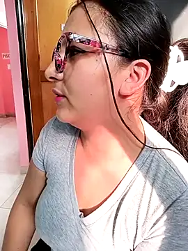 Cute Penelope online show from February 25, 2025, 9:15 pm