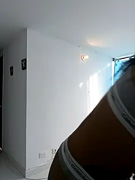 Honey-420- online show from September 14, 2025, 12:05 pm