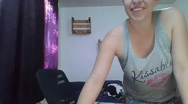 Snapshot of charlott_ponce chatting on January 29, 2025, 10:32 pm charlott ponce online show from January 29, 2025, 10:32 pm