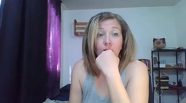 Snapshot of charlott_ponce chatting on January 29, 2025, 6:39 pm charlott ponce online show from January 29, 2025, 6:39 pm