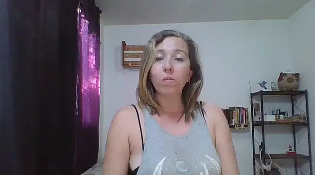 Snapshot of charlott_ponce chatting on February 13, 2025, 11:04 pm charlott ponce online show from February 13, 2025, 11:04 pm