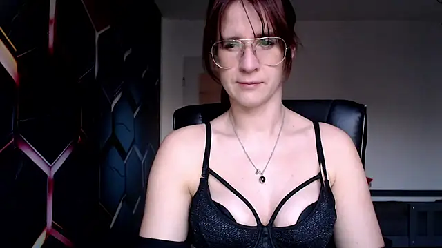 KayaRose online show from March 5, 2025, 4:13 pm