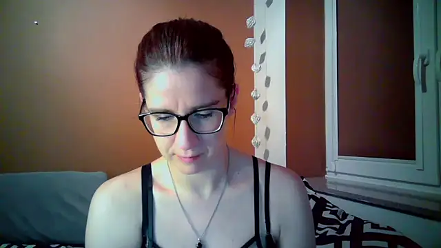 KayaRose online show from October 17, 2025, 8:21 pm