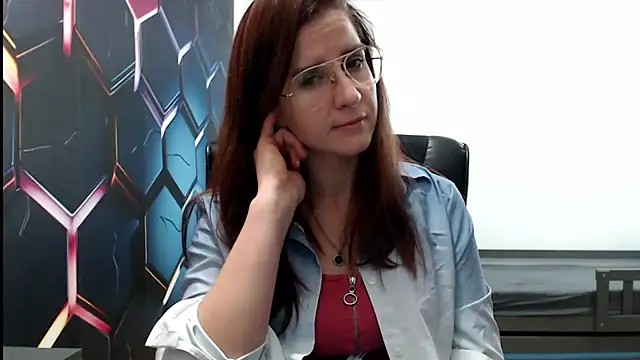 KayaRose online show from February 4, 2025, 7:11 pm