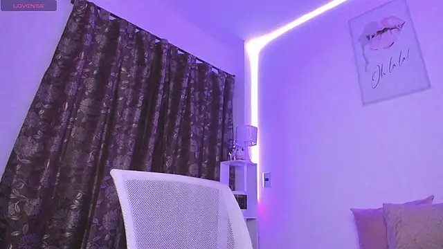 isabela-duran online show from January 20, 2025, 11:43 pm