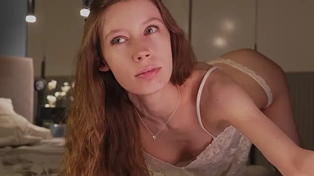 Snapshot of poisonn_girlll chatting on April 6, 2026, 8:10 pm poisonn girlll online show from April 6, 2026, 8:10 pm