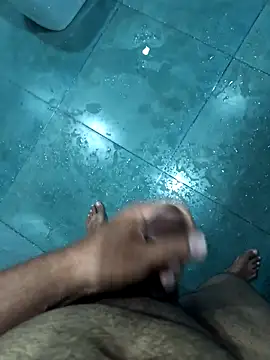 bobyyboyy1 online show from February 21, 2026, 4:03 am