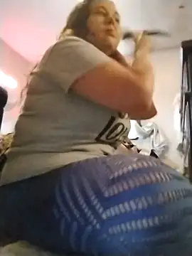 Snapshot of prettyface669 chatting on September 15, 2025, 12:49 pm prettyface669 online show from September 15, 2025, 12:49 pm