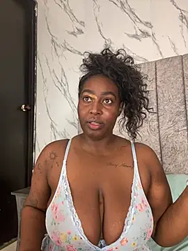 emilyrojas online show from April 30, 2026, 12:23 pm
