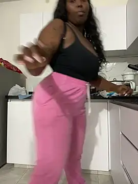 emilyrojas online show from April 25, 2026, 11:57 am