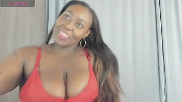 Snapshot of emilyrojas chatting on February 24, 2025, 6:47 pm emilyrojas online show from February 24, 2025, 6:47 pm
