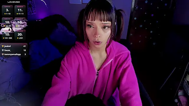 Snapshot of maryberry__ chatting on March 2, 2025, 8:05 am maryberry online show from March 2, 2025, 8:05 am