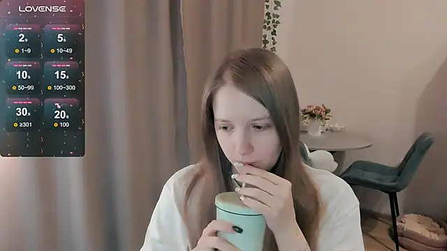 Snapshot of Alyaley chatting on April 5, 2026, 2:02 pm Alyaley online show from April 5, 2026, 2:02 pm