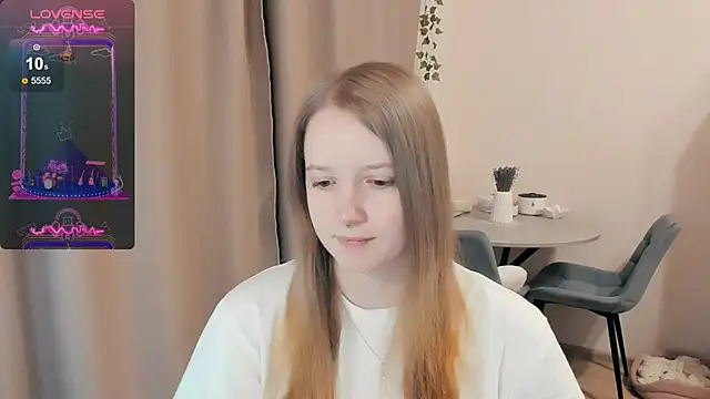 Snapshot of Alyaley chatting on October 3, 2025, 8:43 pm Alyaley online show from October 3, 2025, 8:43 pm