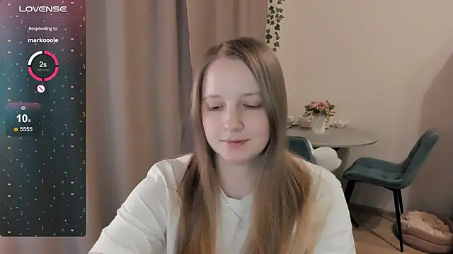 Snapshot of Alyaley chatting on April 2, 2026, 11:33 pm Alyaley online show from April 2, 2026, 11:33 pm