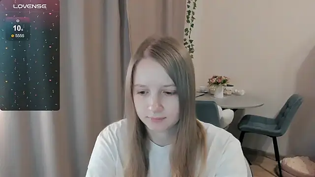 Snapshot of Alyaley chatting on March 3, 2026, 6:04 pm Alyaley online show from March 3, 2026, 6:04 pm