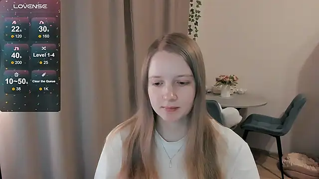 Snapshot of Alyaley chatting on April 14, 2026, 9:42 pm Alyaley online show from April 14, 2026, 9:42 pm