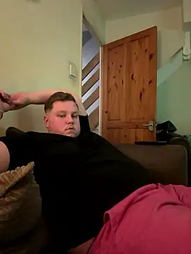 Lukeyboy027 online show from January 11, 2026, 8:27 pm