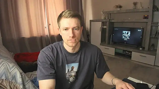 Snapshot of EthanPinkman chatting on May 16, 2026, 6:23 am EthanPinkman online show from May 16, 2026, 6:23 am