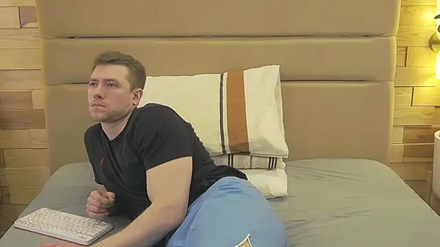 Snapshot of EthanPinkman chatting on February 20, 2026, 6:26 am EthanPinkman online show from February 20, 2026, 6:26 am