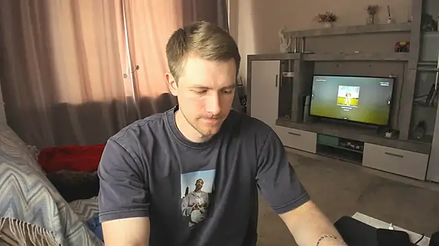 Snapshot of EthanPinkman chatting on May 16, 2026, 6:34 am EthanPinkman online show from May 16, 2026, 6:34 am