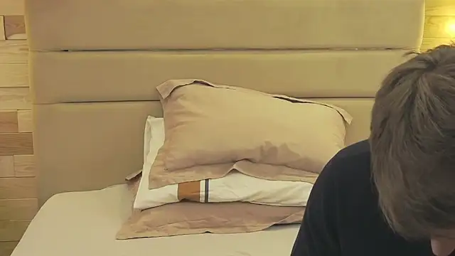 Snapshot of EthanPinkman chatting on February 15, 2026, 4:02 am EthanPinkman online show from February 15, 2026, 4:02 am