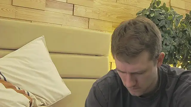 Snapshot of EthanPinkman chatting on January 17, 2026, 4:27 am EthanPinkman online show from January 17, 2026, 4:27 am