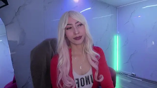 Snapshot of LilithCooperr_ chatting on April 1, 2026, 3:08 am LilithCooperr online show from April 1, 2026, 3:08 am