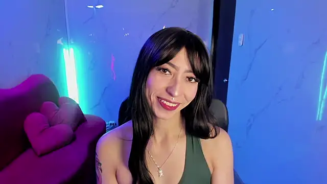 Snapshot of LilithCooperr_ chatting on April 13, 2026, 4:05 am LilithCooperr online show from April 13, 2026, 4:05 am