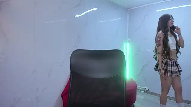 Snapshot of LilithCooperr_ chatting on March 16, 2026, 3:25 am LilithCooperr online show from March 16, 2026, 3:25 am