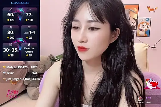 Snapshot of _LLisa_ chatting on March 22, 2025, 11:42 pm LLisa online show from March 22, 2025, 11:42 pm