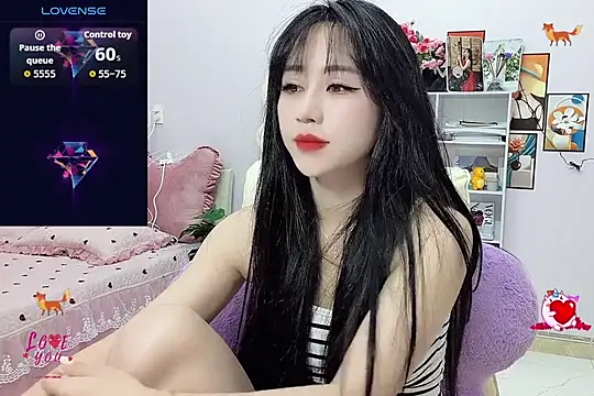 Snapshot of _LLisa_ chatting on December 4, 2025, 2:10 am LLisa online show from December 4, 2025, 2:10 am