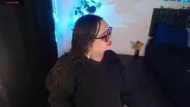 LiaScarlett online show from October 24, 2025, 11:15 pm