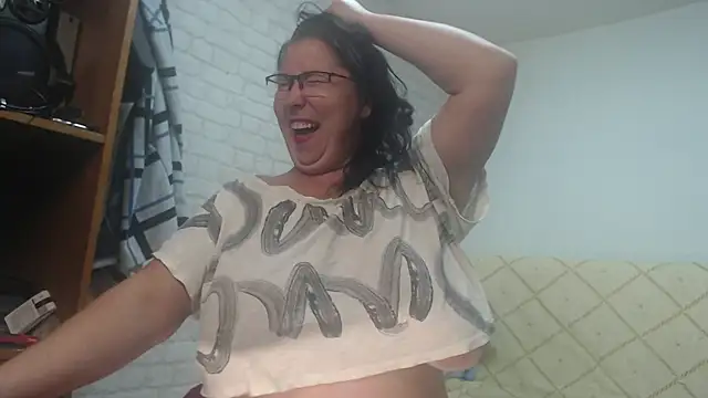 Snapshot of EmmaSquirt chatting on October 17, 2025, 6:06 am EmmaSquirt online show from October 17, 2025, 6:06 am