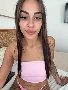 Snapshot of Alisa-Marie chatting on February 7, 2025, 2:26 pm Alisa-Marie online show from February 7, 2025, 2:26 pm