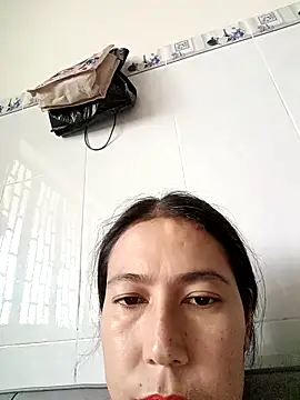 2HotAsain4u online show from October 17, 2025, 2:15 am