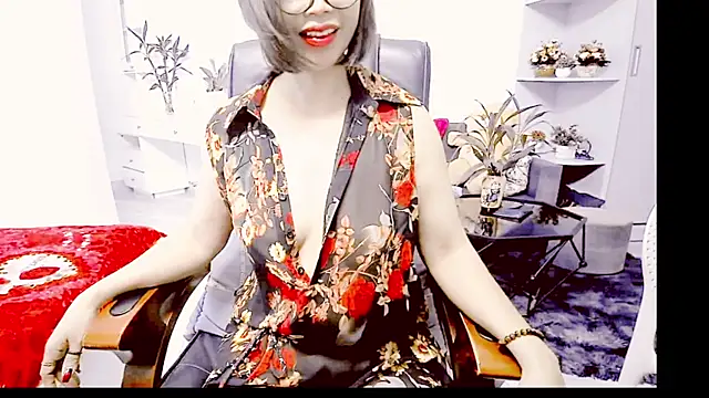 Miu-Le online show from May 8, 2026, 9:35 am