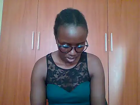 Snapshot of sexy_darleen23 chatting on June 28, 2026, 7:03 am sexy darleen23 online show from June 28, 2026, 7:03 am