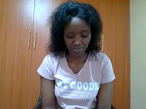 sexy darleen23 online show from December 19, 2025, 2:52 pm