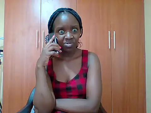 sexy darleen23 online show from November 8, 2025, 8:18 am