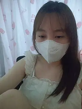 Kajisu 26 online show from May 9, 2026, 1:31 am