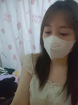 Kajisu 26 online show from May 2, 2026, 1:11 am