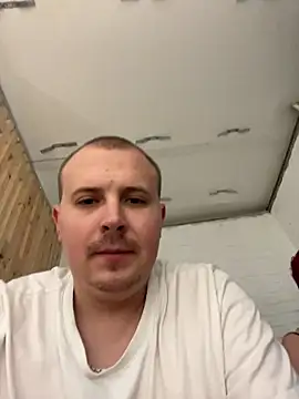 MrMrsRight online show from January 7, 2026, 10:09 am