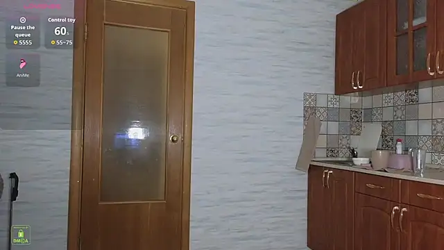 Snapshot of RinaBlondie chatting on December 15, 2025, 8:14 pm RinaBlondie online show from December 15, 2025, 8:14 pm