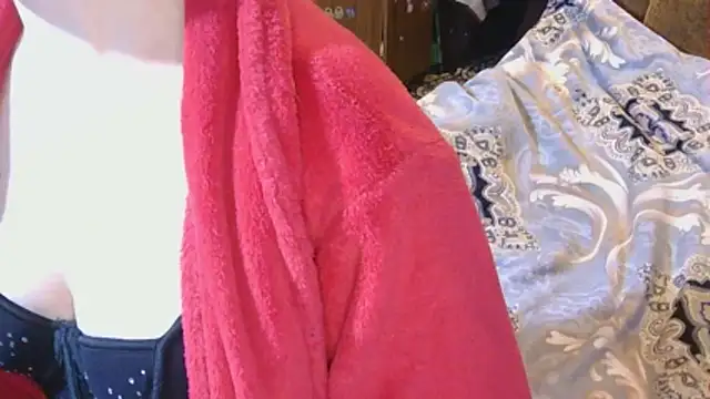  Kitti  online show from November 21, 2025, 7:35 pm