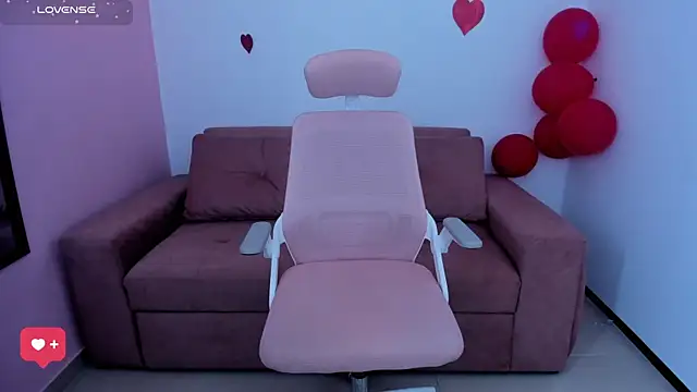 Snapshot of Darsha_Hara chatting on February 15, 2025, 8:45 pm Darsha Hara online show from February 15, 2025, 8:45 pm